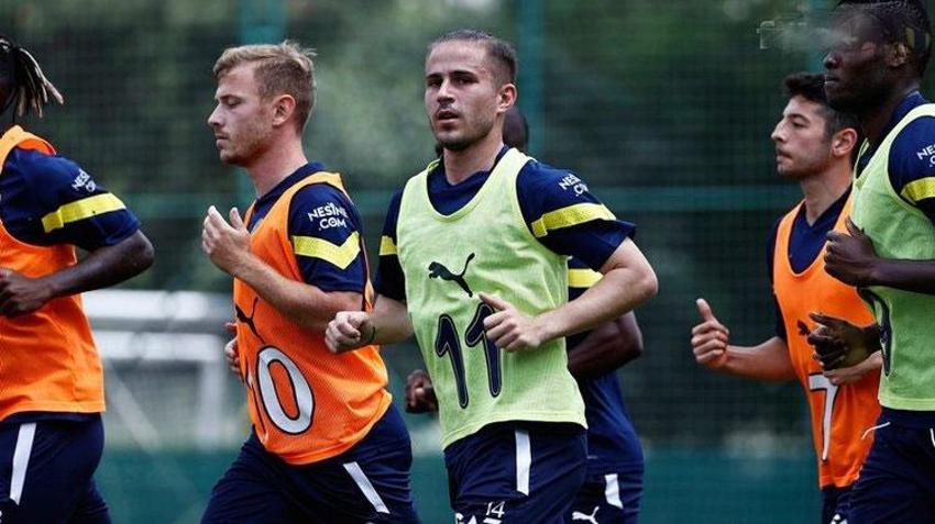 Alioski Samandıra'ya adımını attı 9 futbolcu Fenerbahçe'den ayrılmak için eşyalarını topladı