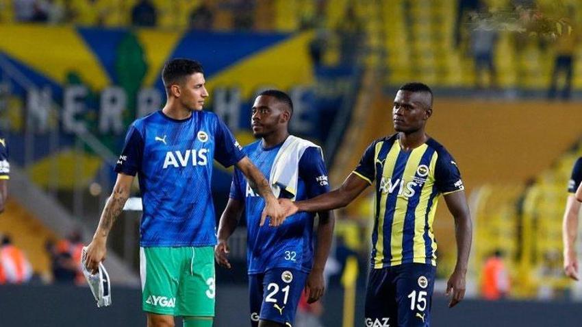 Alioski Samandıra'ya adımını attı 9 futbolcu Fenerbahçe'den ayrılmak için eşyalarını topladı