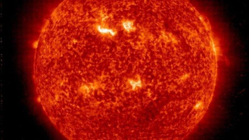 Son 24 saat! Güneş fırtınası dünyayı vuracak, işte etkileri