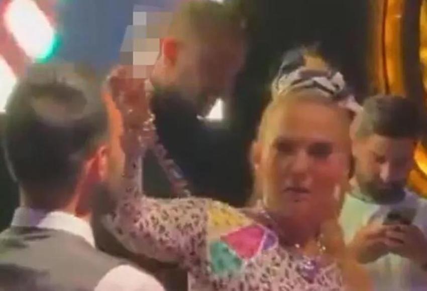 Müjde Ar'dan Demet Akalın'a tepki: Ben utandım resmen!