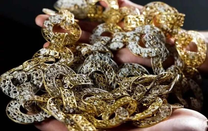 Tonlarca altın ortaya çıktı! 1 milyon dolarlık altın, gümüş sikkeler, tuğla ve değerli taşlar...