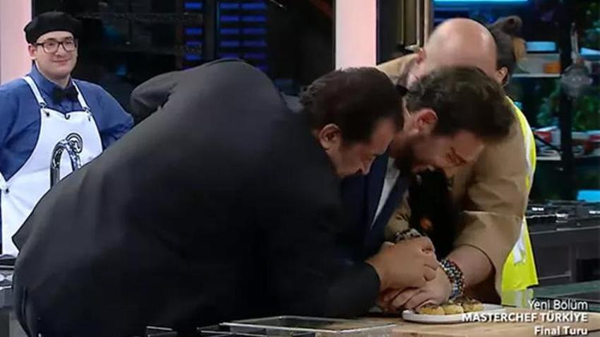 MasterChef tarihinde bir ilk! İlk kez bir düelloda...