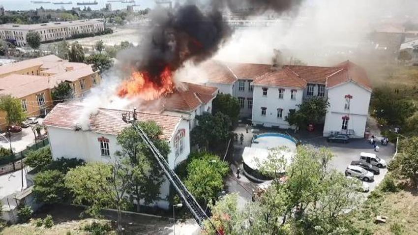 Balıklı Rum Hastanesi Yaşlı Bakımevi'nde yangın!
