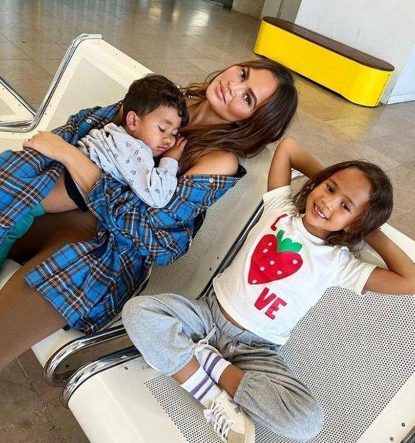 John Legend'ın eşi Chrissy Teigen'den güzel haber geldi!