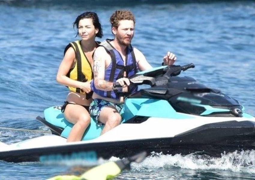 Merve Boluğur ile Mert Aydın evleniyor mu? Fotoğraftaki detay şaşırttı...