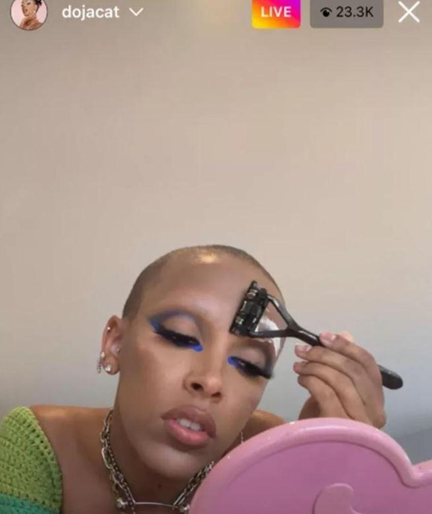 Doja Cat'in yeni hali takipçilerini şok etti! Saçlarını ve kaşlarını kazıttı! 'Sevmiyorum'