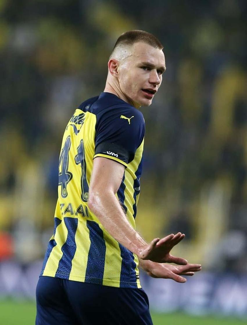 Fenerbahçe son dakika transfer haberi! Attila Szalai için Premier Lig ekibi teklif...