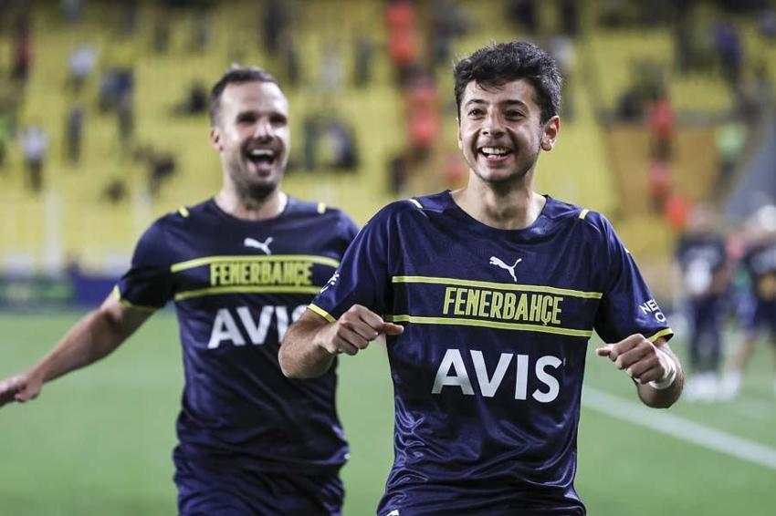 Fenerbahçe'de 3 ayrılık daha! Yeni transfer 1'inci Lig'e...