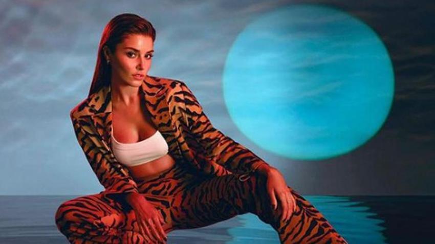 Hande Erçel paylaştı, yer yerinden oynadı!