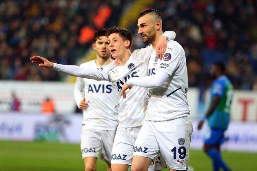 İşte Fenerbahçe'nin yeni golcüsü! Boy, fizik, oyun stili resmen Emenike!
