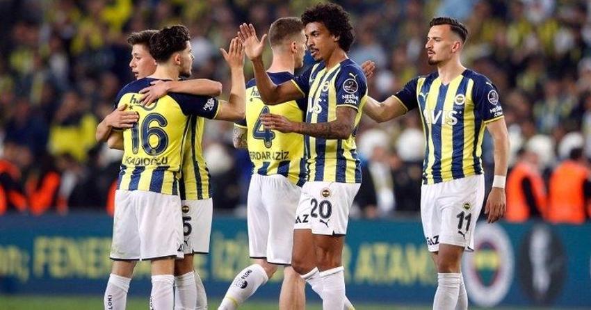 İşte Fenerbahçe'nin yeni golcüsü! Boy, fizik, oyun stili resmen Emenike!
