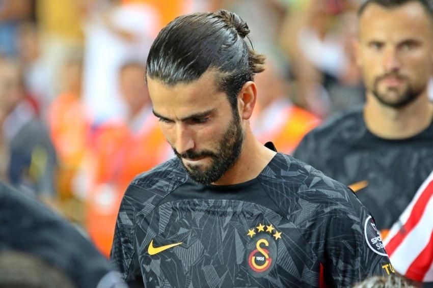 Antalyaspor-Galatasaray maçında olay! Okan Buruk resmen çıldırdı, Fernando Muslera damga vurdu, 90'da Bafetimbi Gomis...