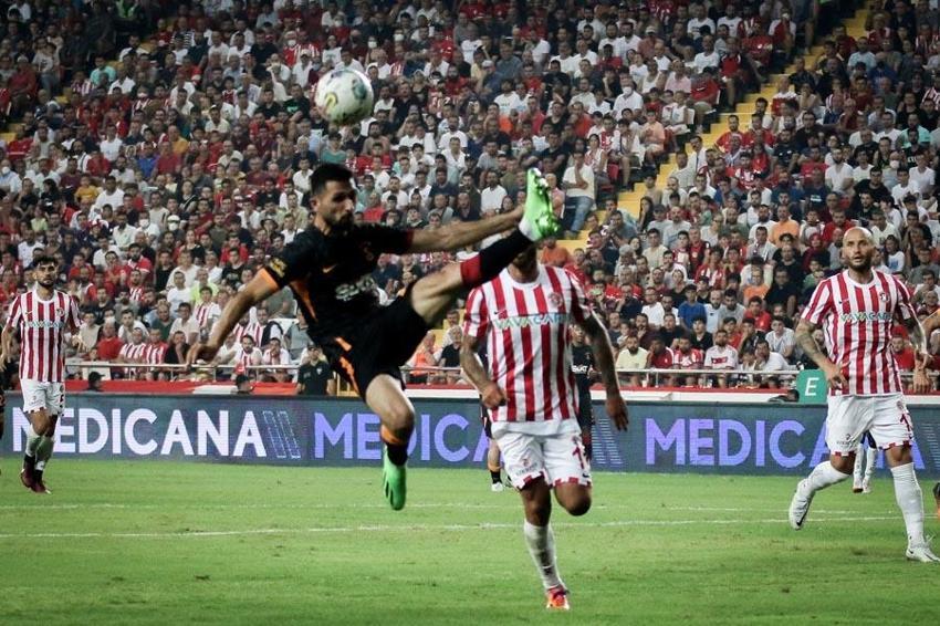 FLAŞ GELİŞME! Resmi teklif yapıldı! Diego Rossi'nin yerine Yunus Akgün bombası
