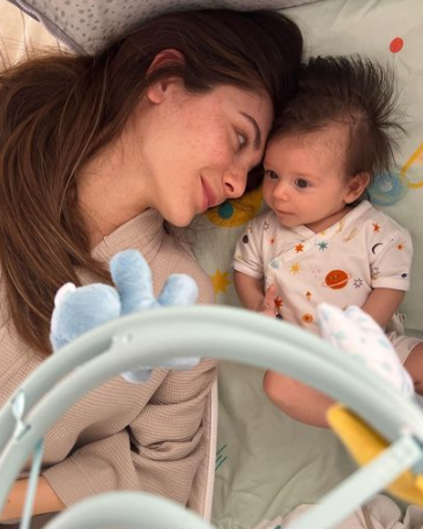 Fulya Zenginer'den Milan paylaşımı! Eşi o pozlara kayıtsız kalamadı...