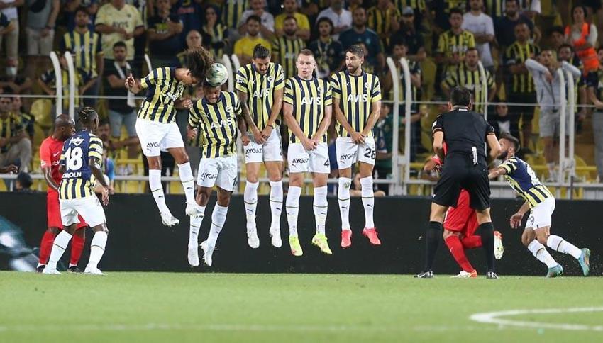 Dünkü maçın yıldızı için olay yaratan sözler! 'Kendi için mi oynuyor yoksa takım için mi belli değil'