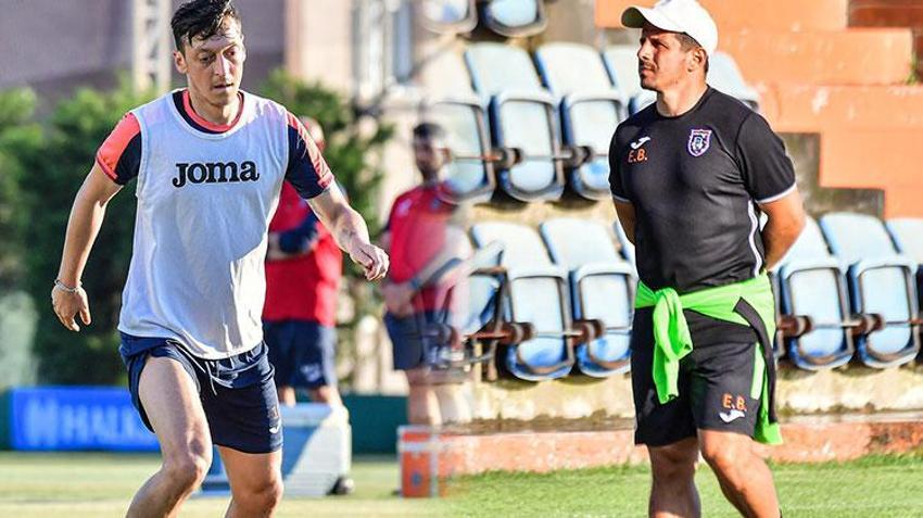 Mesut Özil'in son halini gördü resmen dehşete düştü! Rezerv takımı tarihi fark yedi
