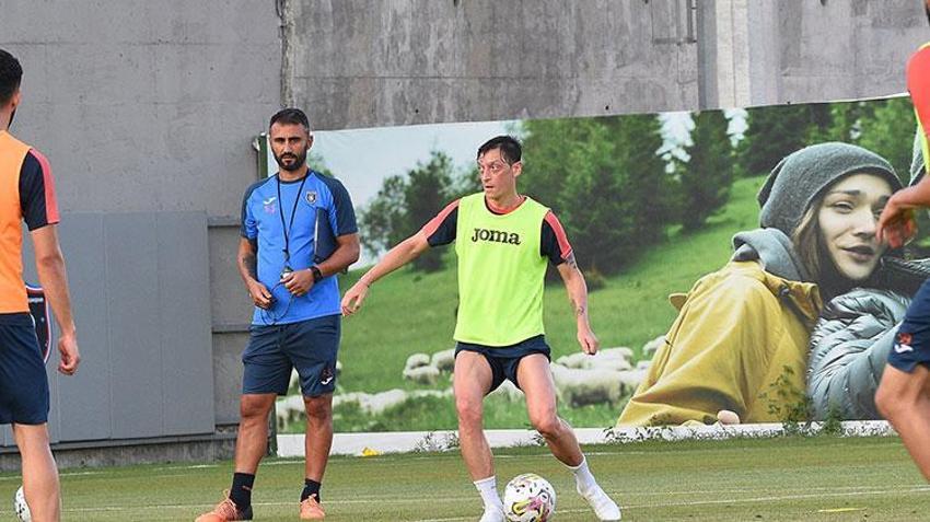 Mesut Özil'in son halini gördü resmen dehşete düştü! Rezerv takımı tarihi fark yedi