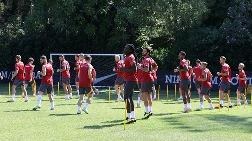 3 yıl önce Comolli - Ersun Yanal ikilisi peşindeydi! Harit, Evander derken Cimbom'un yeni 10 numarası...