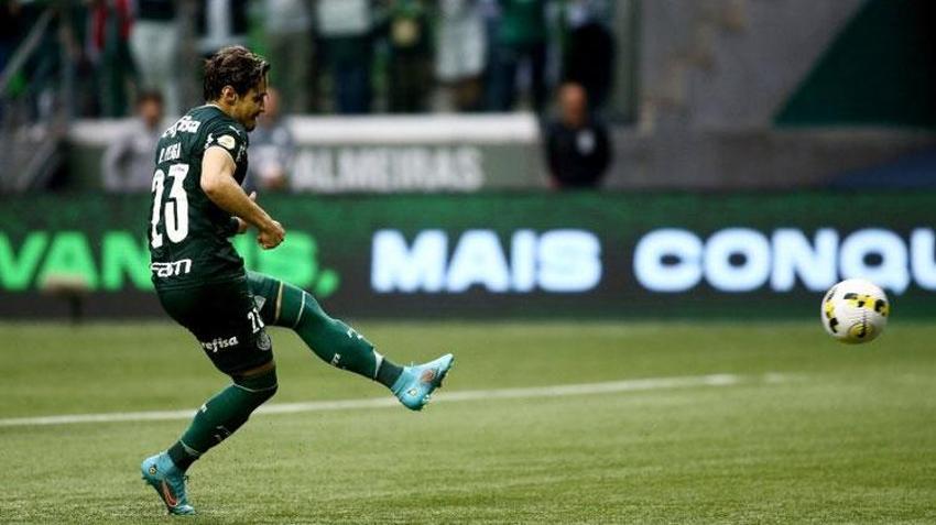 3 yıl önce Comolli - Ersun Yanal ikilisi peşindeydi! Harit, Evander derken Cimbom'un yeni 10 numarası...