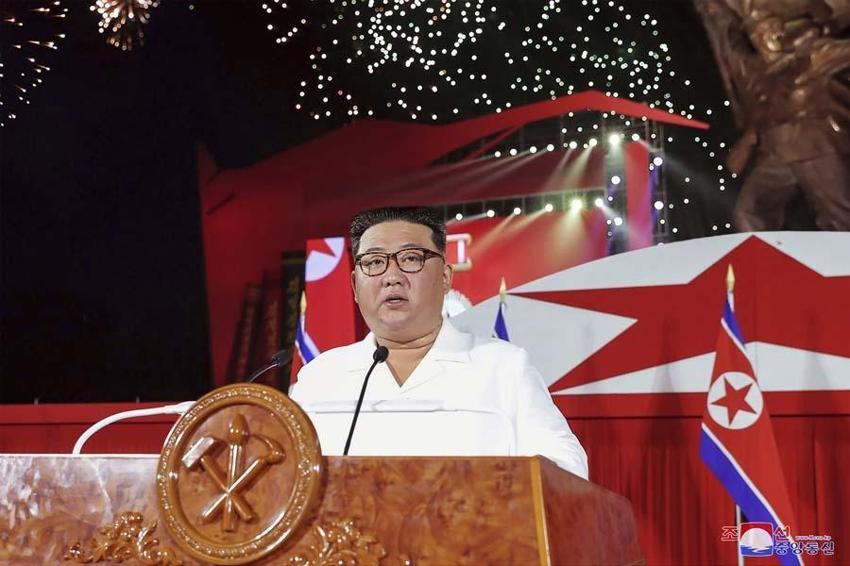 Kuzey Kore lideri Kim Jong-un koronavirüse yakalandı! Kız kardeşi Kim Yo-jong itiraf etti: Ateşten yanarken bile...