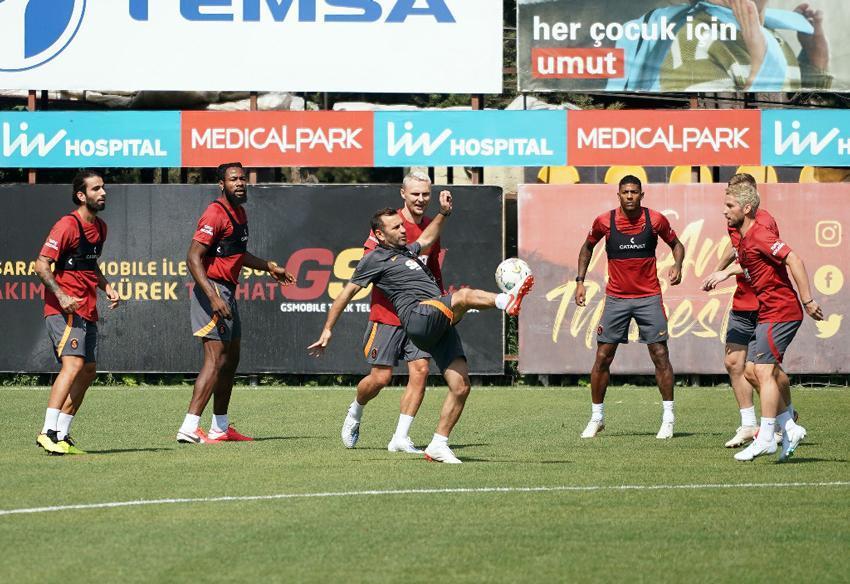 Galatasaray'da yeni transferler kadroda olacak mı? Okan Buruk kararını verdi