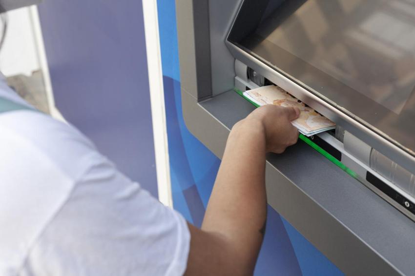 İhtiyaç, konut, taşıt kredisi faiz oranları tamamen değişti! Bankalar peş peşe duyurdu: Ziraat Bankası, Vakıfbank, Halkbank, Garanti, İş Bankası...