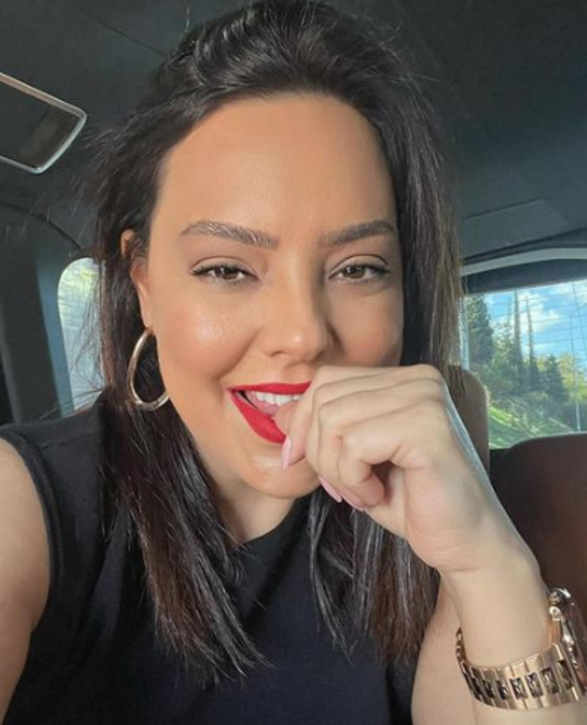 Ebru Gündeş'in sahne ücreti dudak uçuklattı!
