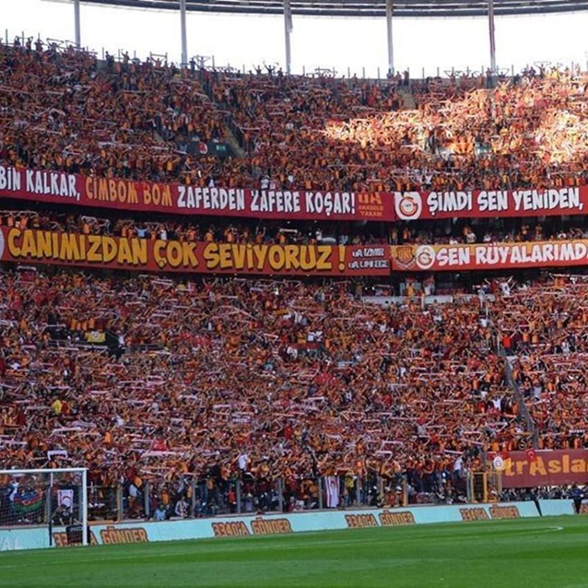 Okan Buruk yüzüne bile bakmadı! Galatasaray'da beklenen ayrılık... Menajeri İstanbul'a geldi