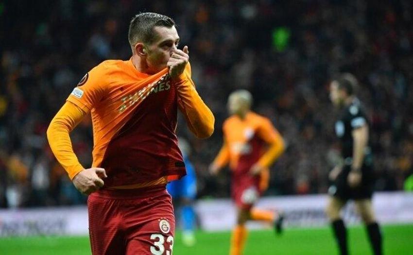 Okan Buruk yüzüne bile bakmadı! Galatasaray'da beklenen ayrılık... Menajeri İstanbul'a geldi