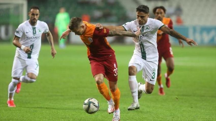 Okan Buruk yüzüne bile bakmadı! Galatasaray'da beklenen ayrılık... Menajeri İstanbul'a geldi