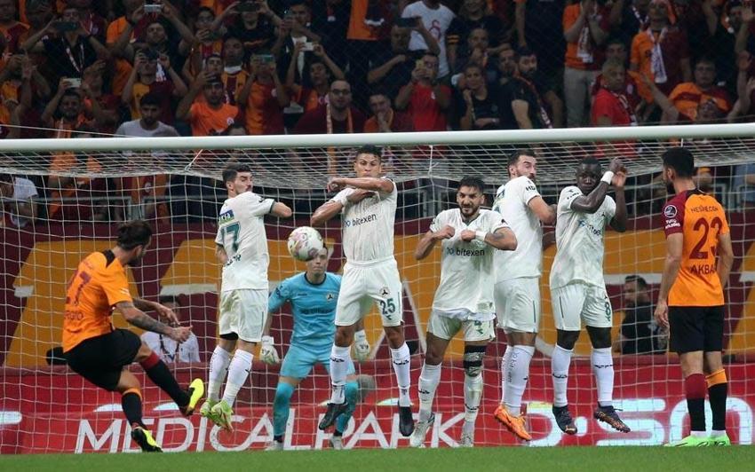 Galatasaray'da ilk fatura kesildi! Giresunspor maçından sonraki ayrılığı açıkladı! 'Kiralık olarak gidecek'