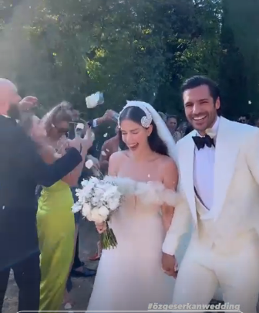 Özge Gürel ile Serkan Çayoğlu İtalya'da evlendi! Düğünün bütçesi belli oldu