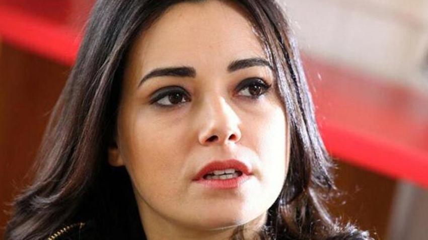 Özgü Namal,Oktay Kaynarca'nın setini ziyaret etti! Son halini gören inanamadı...