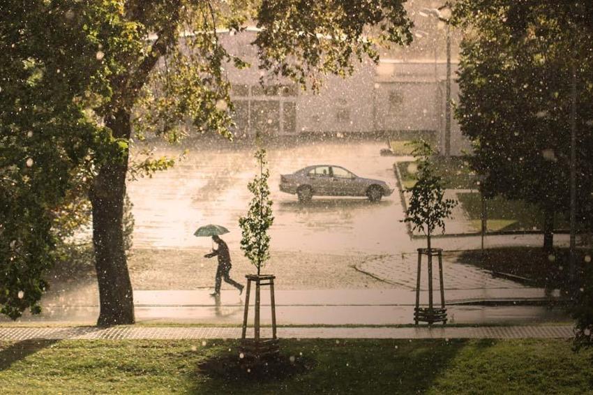17 il için Meteoroloji'den sağanak yağış uyarısı! Devasa kütle haritada göründü İstanbul'a doğru ilerliyor...