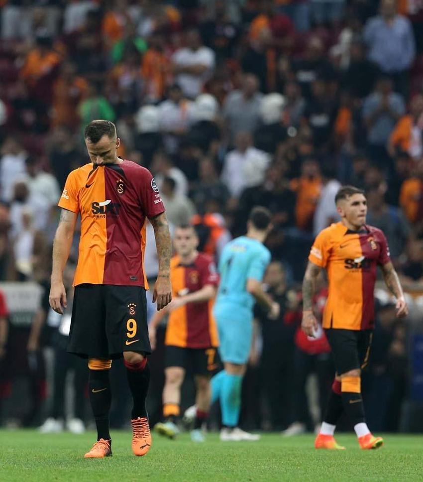 Giresun yenilgisi sonrası Galatasaray'da hareketli saatler! Başkan Dursun Özbek'ten flaş açıklamalar: Okan Buruk, Dries Mertens ile Lucas Torreira...