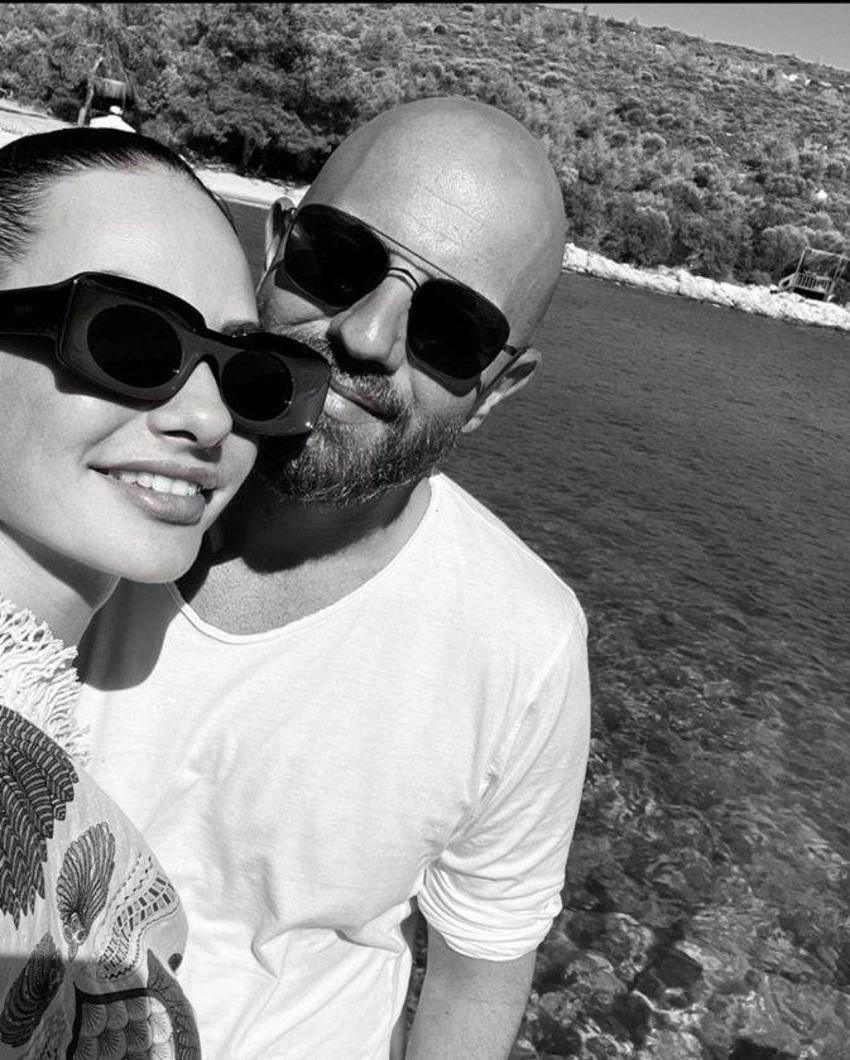 Yasemin Özilhan ayrılık iddialarına fotoğraflı yanıt verdi!
