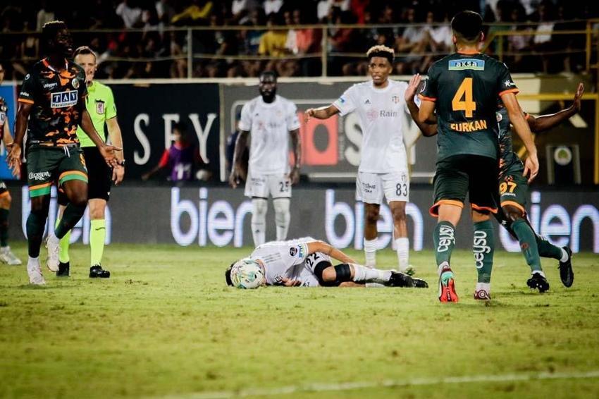 Beşiktaş'tan Alanyaspor maçı hakemi Yasin Kol'a sert tepki: Maçlarımızda görmek istemiyoruz!