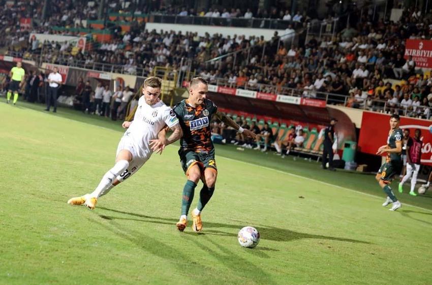 Beşiktaş'tan Alanyaspor maçı hakemi Yasin Kol'a sert tepki: Maçlarımızda görmek istemiyoruz!