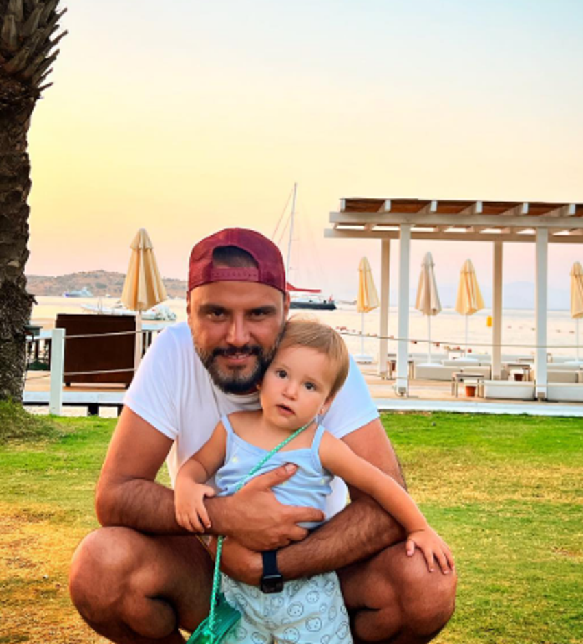 Alişan'dan Burak ve Eliz paylaşımı! 'Abisi her zaman öyle bakacak'