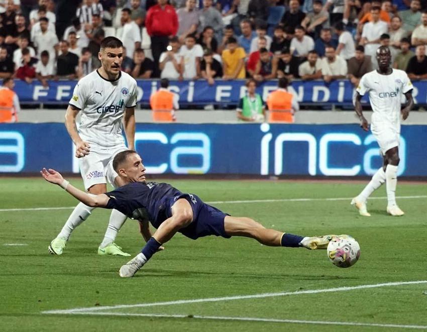 Fenerbahçe Kasımpaşa'ya 6 gol attı işler değişti! Taraftar forvet transferi beklerken ters köşe iddia...