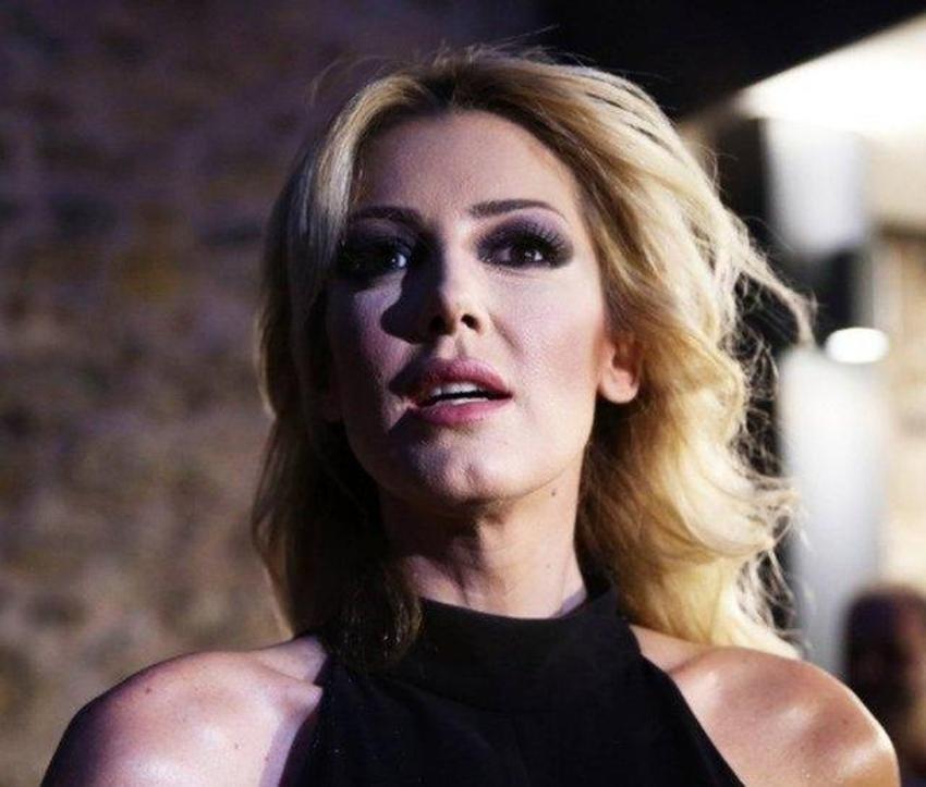 Petek Dinçöz ile Nida Büyükbayrakdar evleniyor! Kına gecesinde kurtlarını döktü