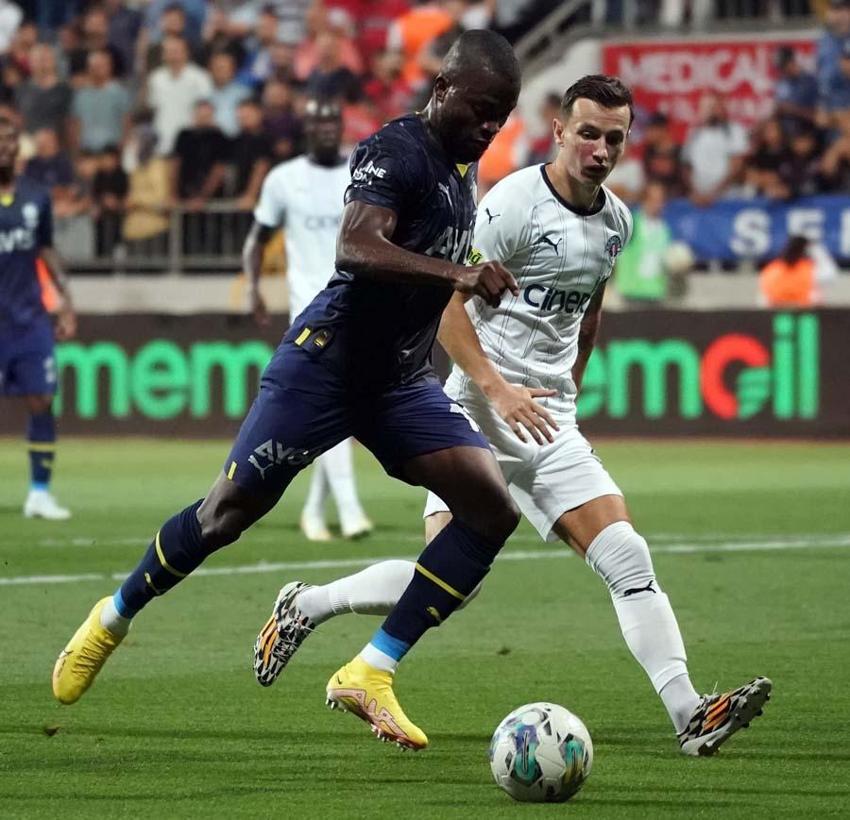 Enner Valencia durdurulamıyor! Ekvatorlu yıldız Kasımpaşa'yı boş geçmedi: 7 yıl sonra bir ilk yaşandı...
