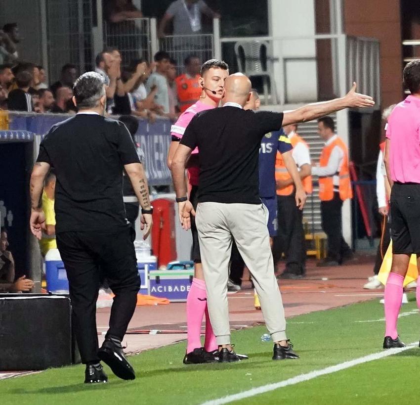 Süper Lig'de istifa şoku! İki maçta 10 yiyen Kasımpaşa'da deprem...