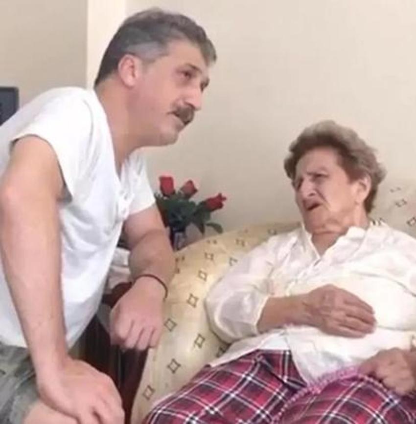 Cem Davran annesini son yolculuğuna uğurladı! Son bakış...
