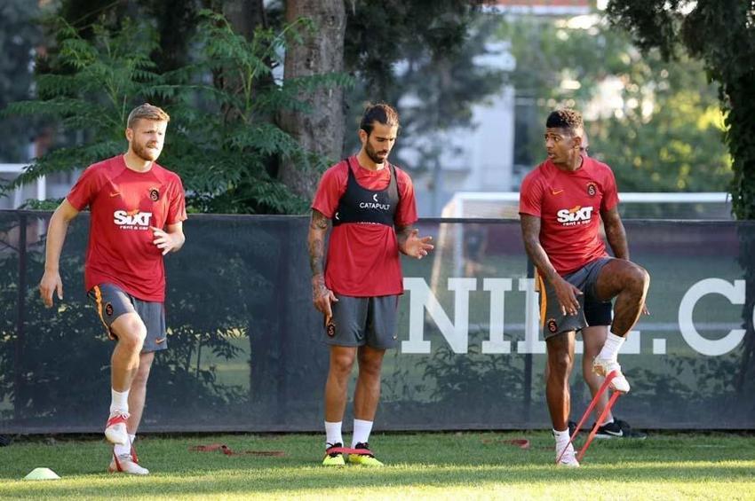 Galatasaray'da Okan Buruk Giresun maçında oyundan almıştı biletini kesti yerine yeni transfer istedi!