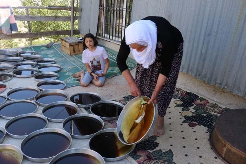 Kilosu 70 liradan başlıyor! Gelin-kaynana birlikte üretip satıyor, başka illere de gönderiyorlar