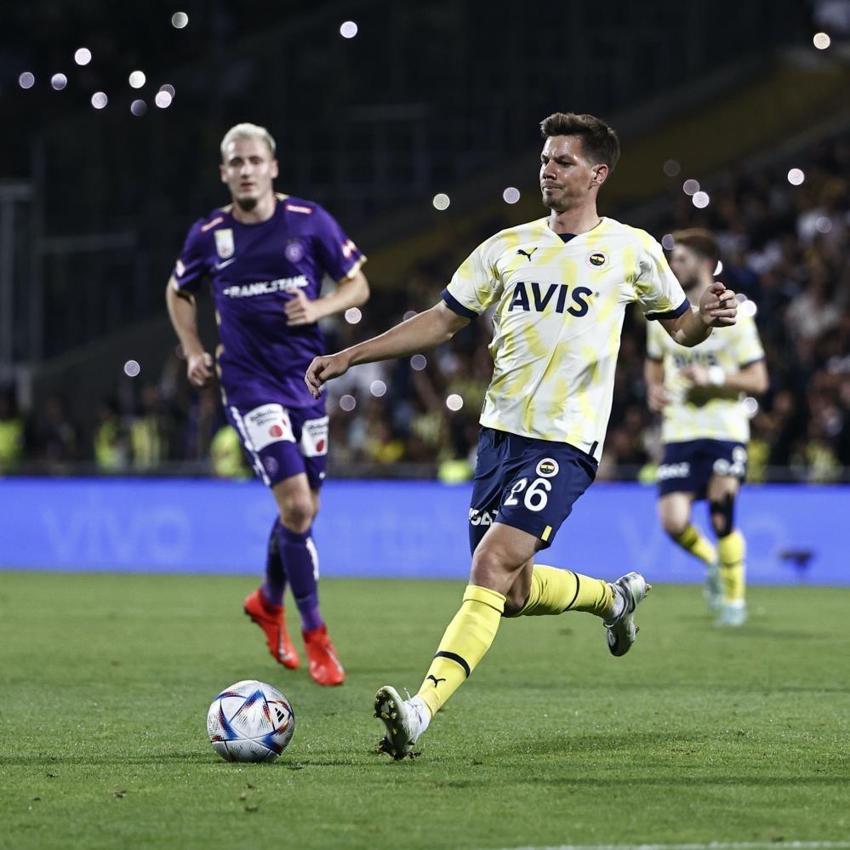 Austria Wien - Fenerbahçe maçına damga vuran olay! Altay Bayındır bir anda yere yığıldı