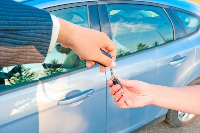 İkinci el otomobile 6 ay ve 6 bin km sınırlaması geldi fiyatlar düştü! Panik satışlar başladı ilanlar arttı...