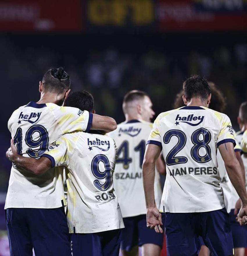 Fenerbahçe Austria Wien'i dağıttı tur kapısını sonuna kadar açtı! Yeni transferler şov yaptı: Akıl almaz, endişe verici...