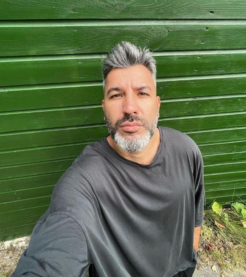 Çağla Şıkel'den Tolga Akış'la ilgili aşk sorusuna dikkat çeken yanıt! Gülümsedi ve...